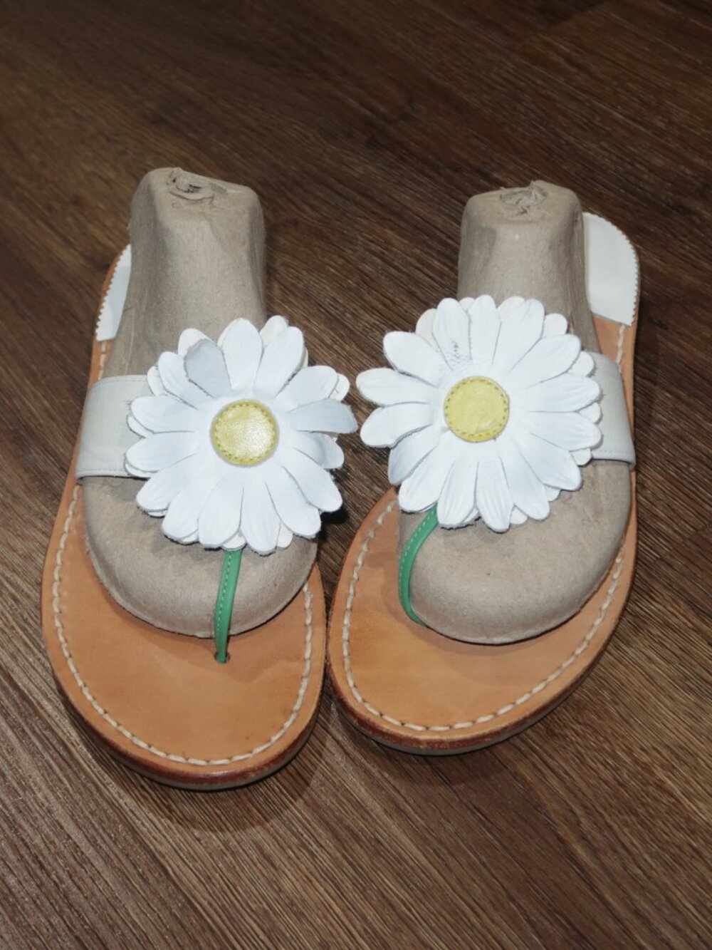 Vintage Jack Rogers White Leather Daisy Flower Petal Flip Flops Sandals Womens 6